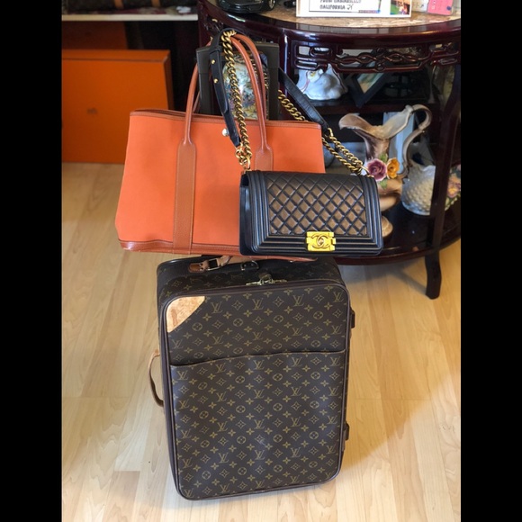 All my bags💼 👜are packed😛I'm ready to go✈️💁‍♀️ - Picture 6 of 8